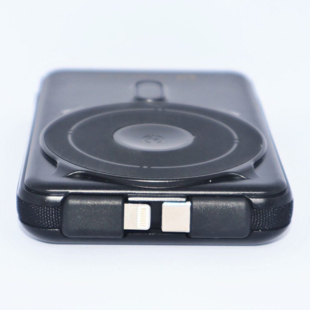 10000mAh 3 in 1 Wireless Magnetic Mag-Safe Power Bank view 3